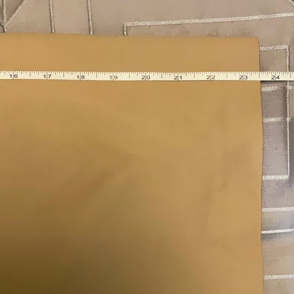 Camel colour skirt - Picture 5 of 6